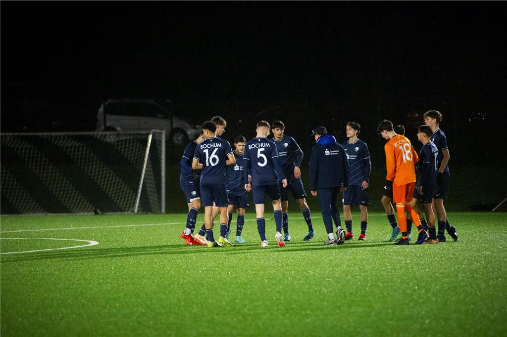 Mit 9:0 setzte sich die U16 des VfL Bochum gegen die U16-Regionalauswahl des FLVW durch. Gespielt wurde auf der Anlage von BW Lavesum.