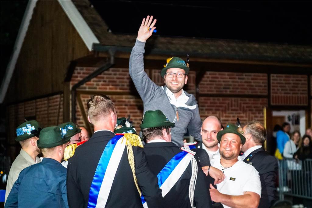 Mit Alexander Bonhoff und Lisa Eichholz hat St. Liudger ein neues Königspaar.
