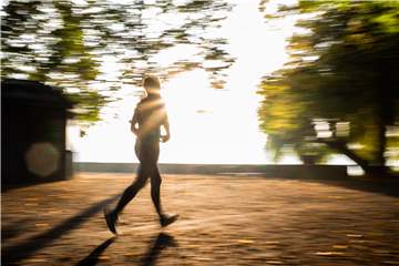 Mit Beginn des Jahres wollen wieder einige ihre guten Vorsätze in die Tat umsetzen. Besonders beliebt ist hierbei oft Fitness wie Laufen gehen.