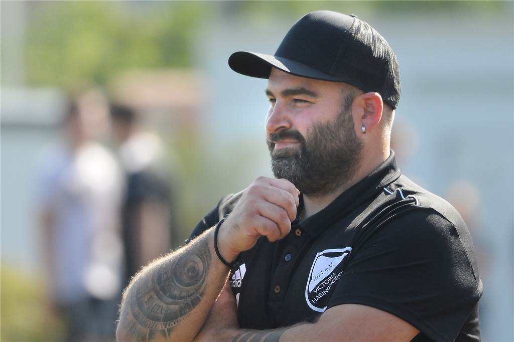 Victoria/Sportfreunde würde Punkt gegen Börnig gerne gegen Spieler tauschen Mit dem 1:1 gegen Börnig hätte SG-Trainer Danny Jordan zufrieden sein können. Der fünfte Punkt war auf dem Konto. Am Ende des Tages hatte Jordan allerdings mehr Sorgen als Freude.