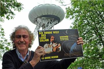 Mit dem Katalog fing alles an: Aloys Reminghorst hat Luigi Colani sein Leben lang begleitet und hofft auf eine neue Nutzung des Ufos in Brambauer.