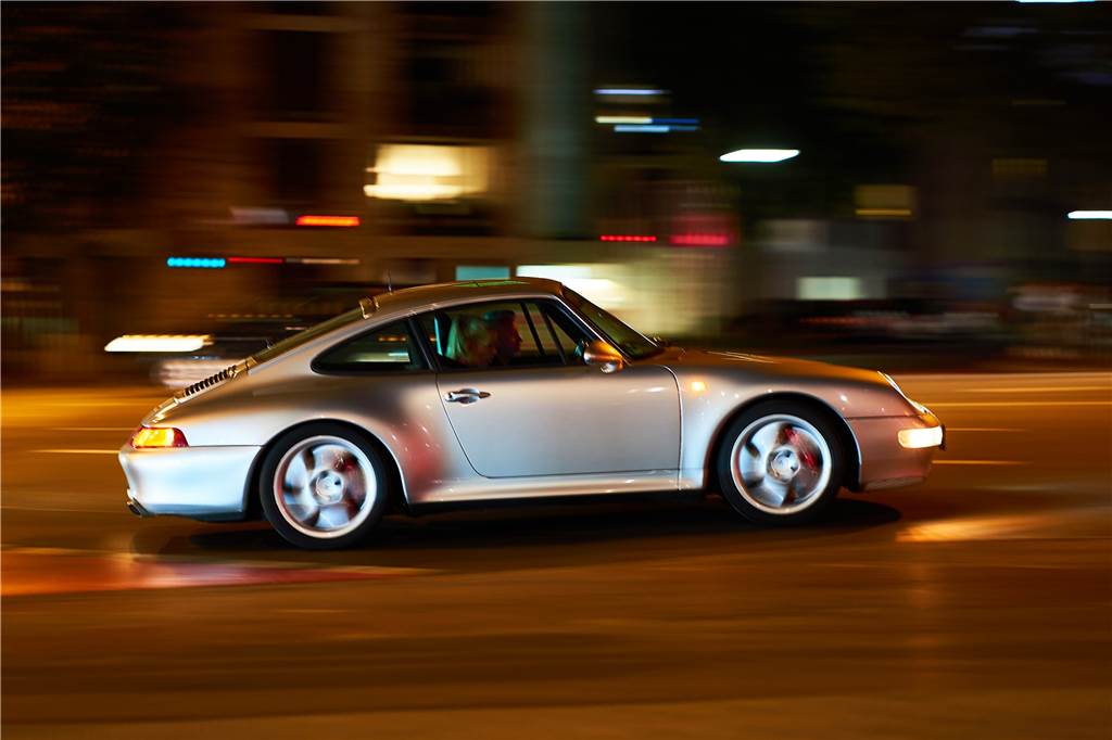 Diskussion um Lärmblitzer: So laut sind die Wall-Raser wirklich Mit dem Porsche fährt dieser Fahrer über den Wall – auch nicht gerade leise.