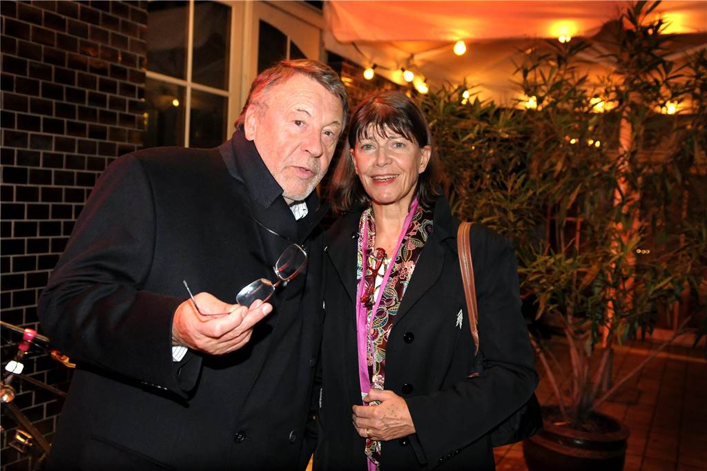Kinofest Lünen: Sonja Hofmann hat spannende Festival-Filme im Blick Mit dem Schauspieler Günter Lamprecht (hier mit seiner Frau Claudia Amm beim Kinofestempfang in Berlin) startete die Promimeile des Kinofestes. Auch in diesem Jahr bekommt die Promimeile Zuwachs.