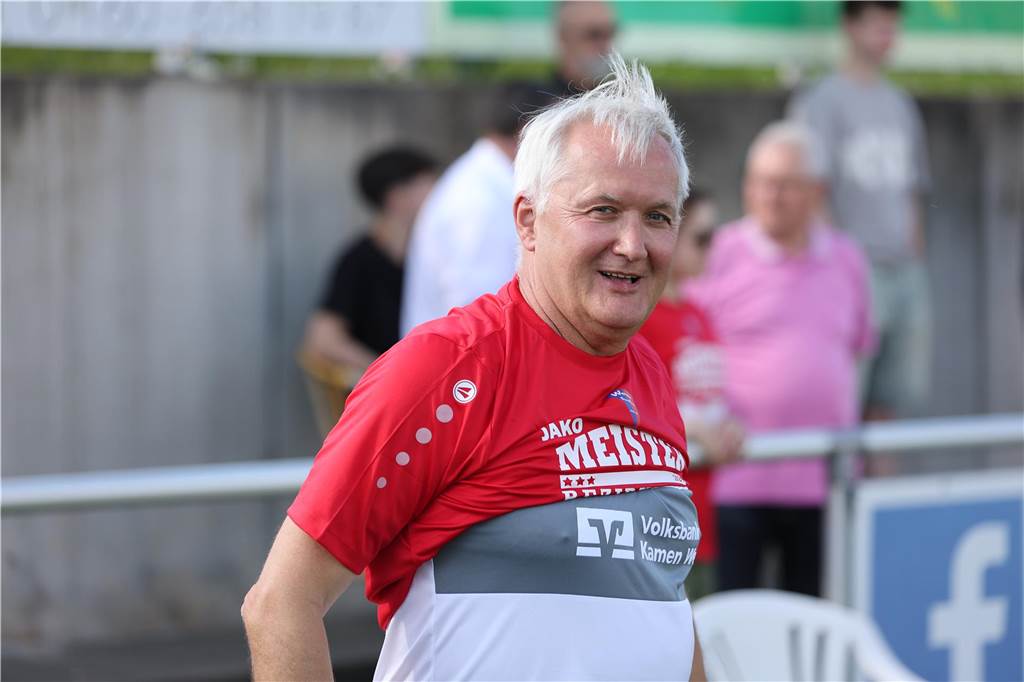 Thomas „Stan“ Overmann verabschiedet sich: „Niemals richtig Ruhe“ Mit dem Werner SC feierte Overmann im Sommer noch den Aufstieg in die Landesliga.