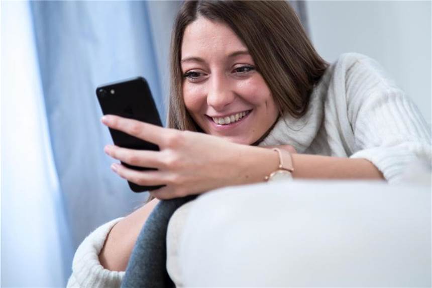 Art Selfie: Wo ist mein Gemälde-Doppelgänger? Mit der App Arts and Culture finden Nutzer jetzt auch ihren Gemälde-Doppelgänger. Möglich macht dies die neue Funktion „Art Selfie“. Foto: Christin Klose