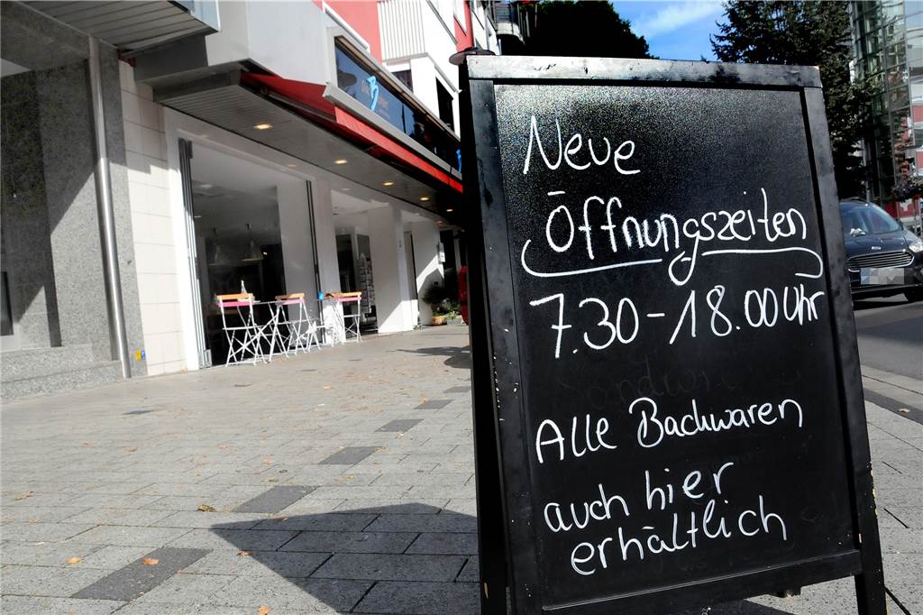 Bäcker Becker kommt mit Brötchen und Kuchen näher an die City Mit der Ausweitung des Warenangebots hat „Das Beckers" auch seine Öffnungszeiten verlängert.