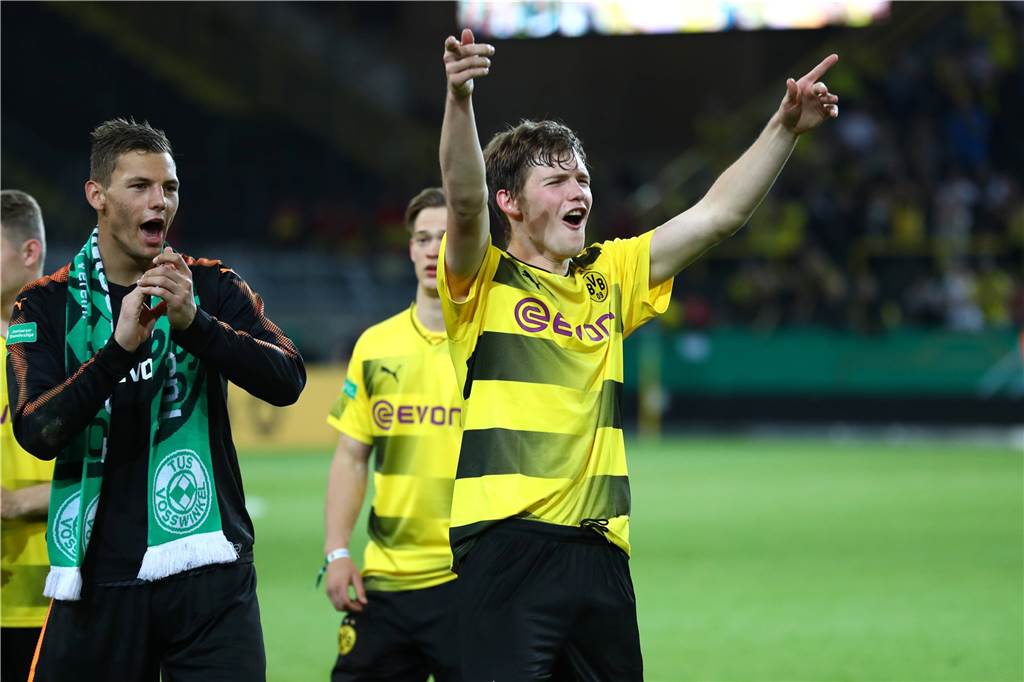 Luca Kilian vor BVB-Wiedersehen: „Das wird immer in meinem Herzen bleiben“ Mit der BVB-U19 wurde Luca Kilian im Mai 2017 Deutscher Meister.