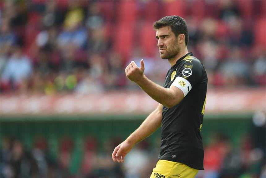 Diese BVB-Spieler sind international im Einsatz Mit der Nationalmannschaft im Einsatz: Dortmunds Sokratis.