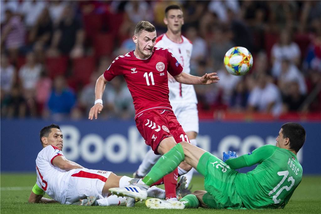Jacob Bruun Larsen in die Premier League? Das sagen unsere Experten Mit der U21 Dänemarks scheiterte Bruun Larsen in der EM-Vorrunde.