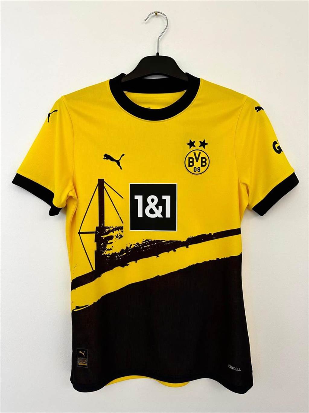 Das neue BVB-Heimtrikot für die Saison 23/24.