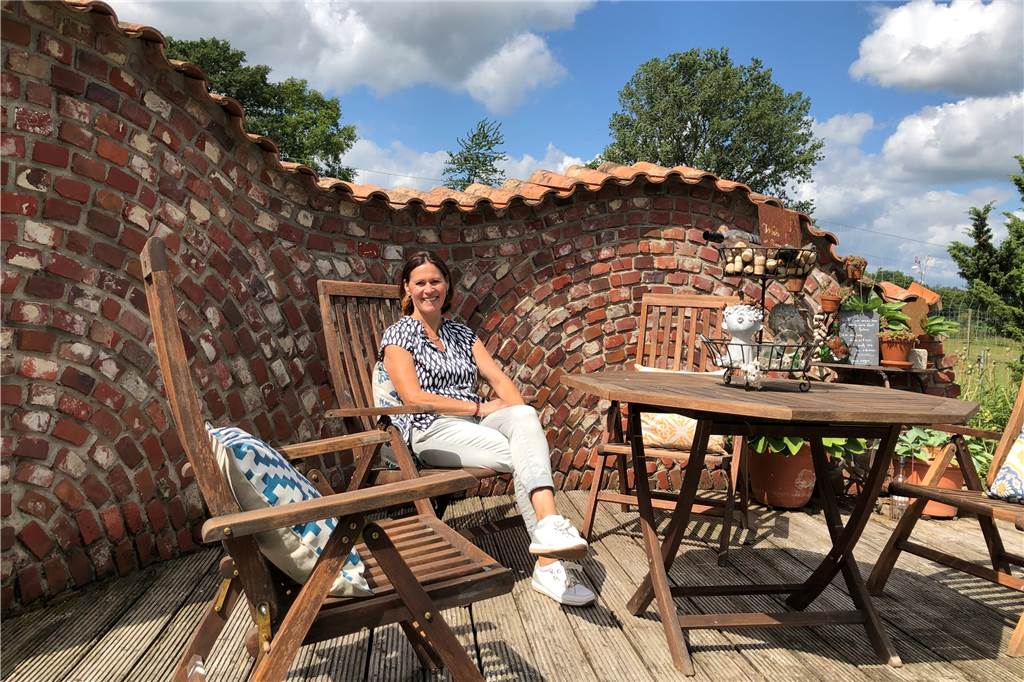 Im Garten Löderbusch küsst das Münsterland die Toskana Mit dieser spanischen Mauer begann für Reinhilde und Rainer Löderbusch vor zehn Jahren die Umgestaltung ihres Gartens.