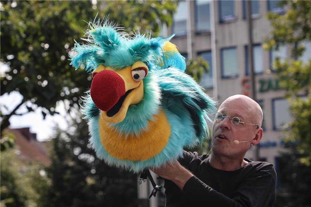 Mit einem bunten Programm feierte das Theater Dortmund am Sonntag (27.8.) den Beginn der neuen Spielzeit mit einem großen Theaterfest.