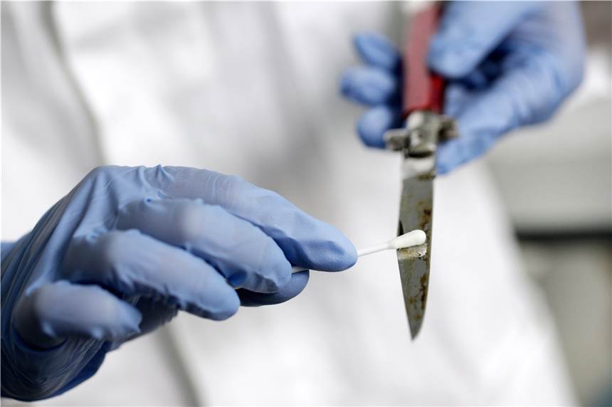 Polizei fasst Messerstecher aus Lütgendortmund in Castrop-Rauxel Mit einem Messer ging ein Jugendlicher in Lütgendortmund auf sein Opfer los (Symbolbild).