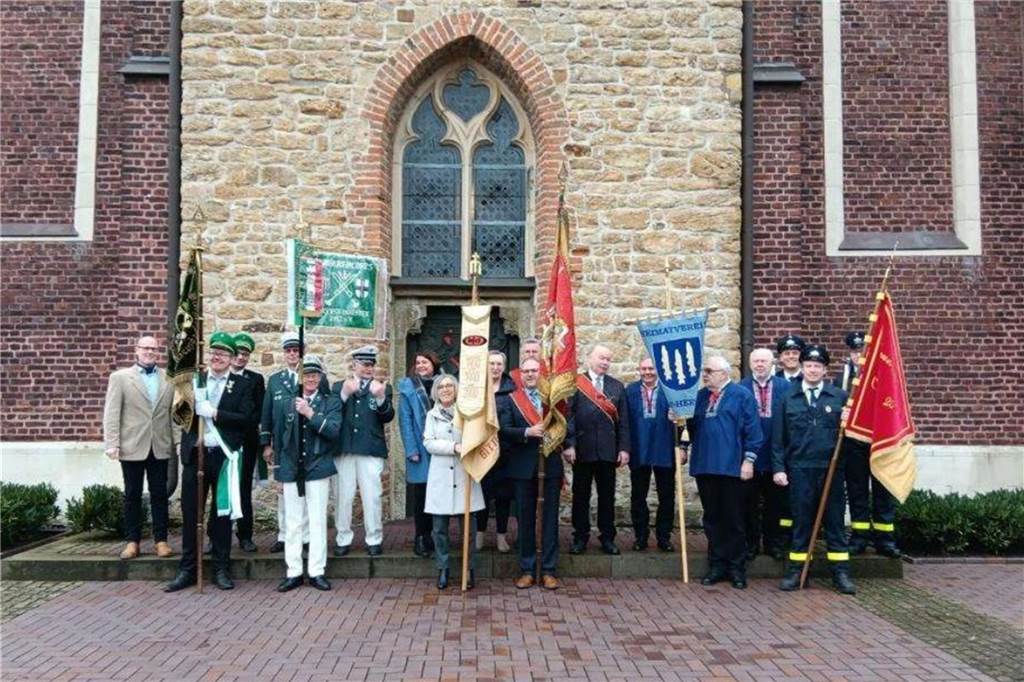 Dorf feiert 875. Geburtstag: Programm für Jubeljahr in Hervest steht "Beflaggte" Abordnungen beim Patronatsfest