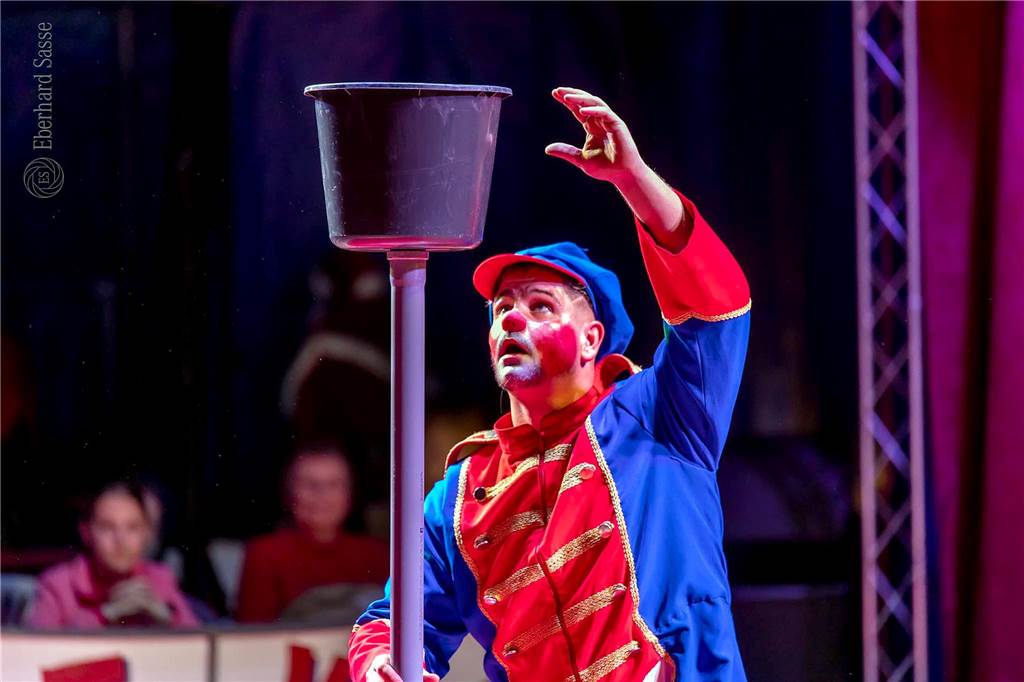 Wie das Portemonnaie von Alexander Nähle in den Zirkus kam Circus Verona in Schwerte