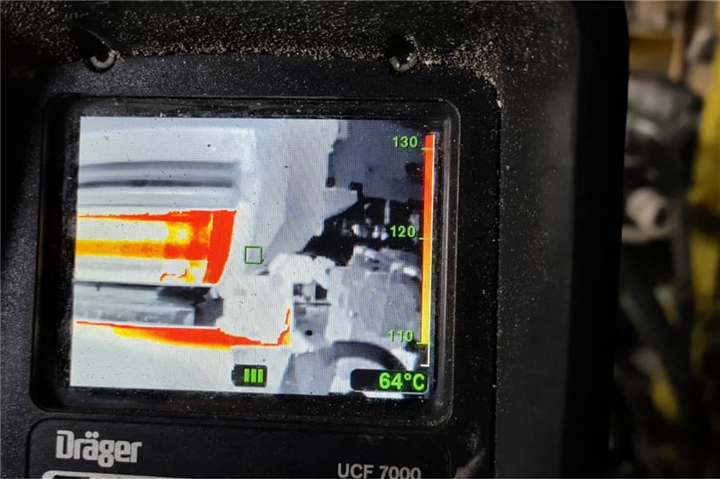„Maschinenbrand“ in Papierfabrik: Feuerwehr Werne rückt mit 23 Kräften aus Mit einer Wärmebildkamera kam die Wehr dem Maschinenbrand auf die Spur.