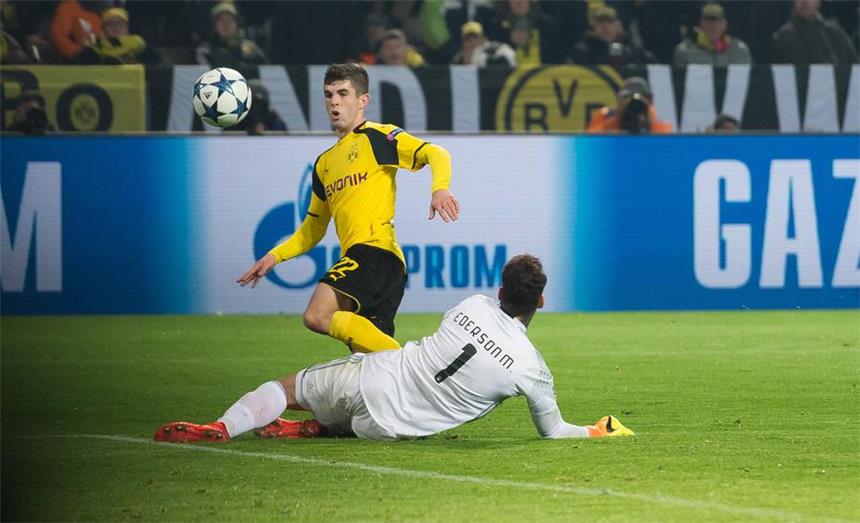 Mit ganz viel Gefühl zum 2:0: Christian Pulisic.