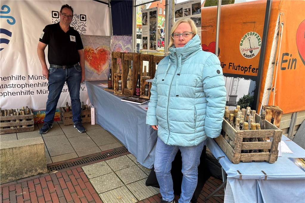 Innenstadt ist Magnet für Hunderte Besucher: Stadtlohner Frühling Mann und Frau