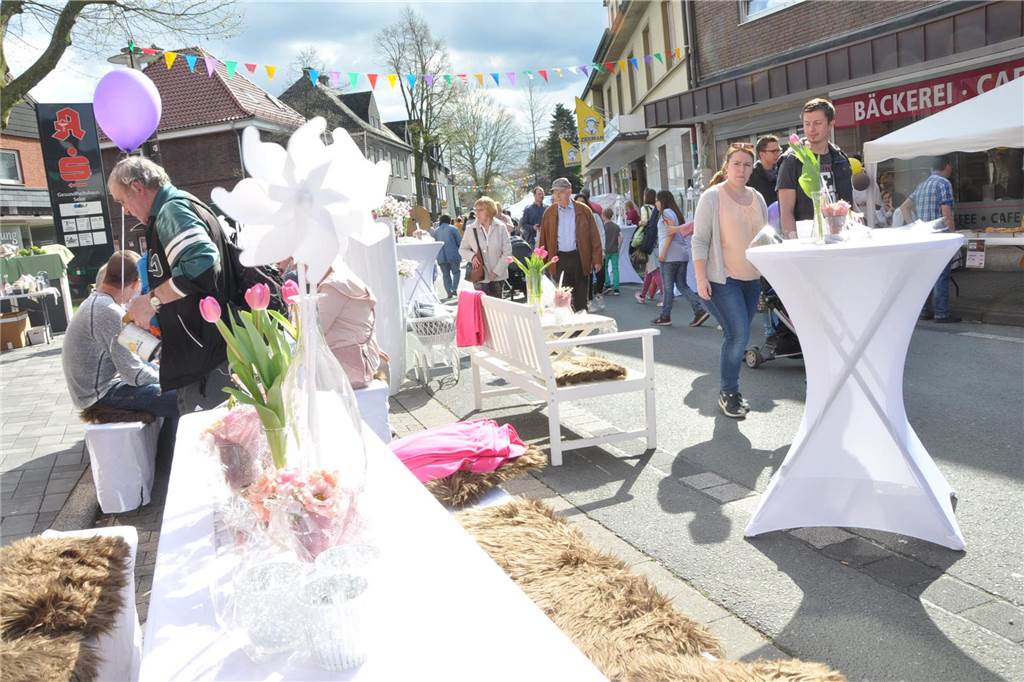 Mit ihren Aktionen -wie dem Frühlingsfest - treffen die Geschäftsleute in der Selmer Altstadt nach Ansicht der Werbegemeinschaft den Nerv der Leute.