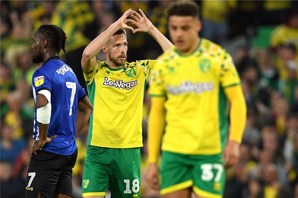 Profi Marco Stiepermann spielt aktuell für den FC Nordkirchen – seine Karriere in Bildern Mit Norwich City gelang Marco Stiepermann der Aufstieg in die Premier League.