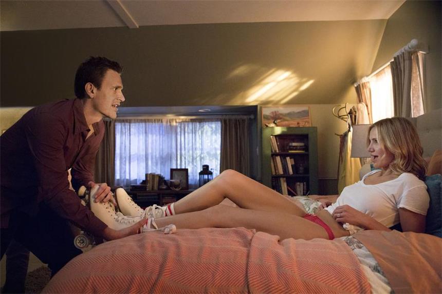 Wenn die Lust in den Seilen hängt Mit Rollschuhen ins Bett: Jason Segel und Cameron Diaz entdecken neue Spielarten in Sachen Sex.