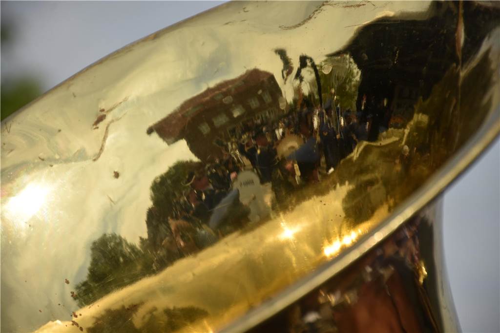 Mit rund 1300 Musikerinnen und Musikern und über 30 Gruppen hat die Musikkapelle Wiesentaler am Samstag ihr 125-jähriges Bestehen gefeiert. Einer der Höhepunkte war das gemeinsame Spiel auf dem neuen Mühlenplatz.