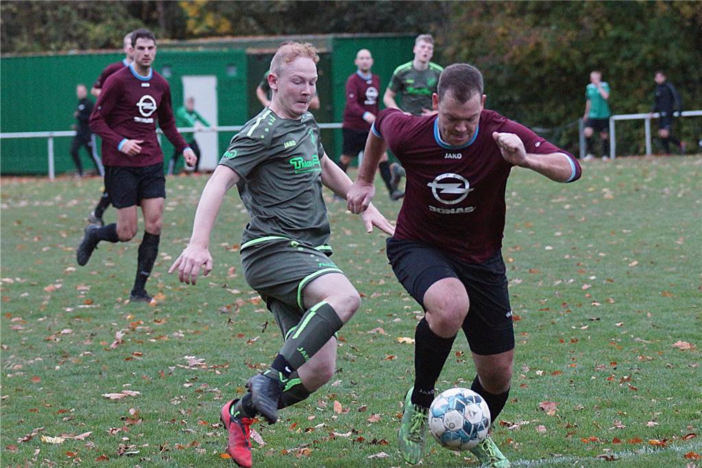 Königsborner SV hat einen Typ wie Gattuso verpflichtet: „Er ist auf die Zerstörung des Gegners aus“ Mit seiner körperbetonten Spielweise erinnert Florian Kloß (l.) seinen zukünftigen Trainer an Italien-Legende Gennaro Gattuso.