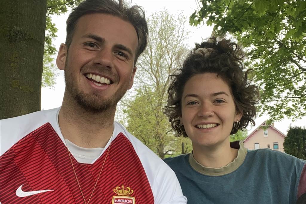 Mit seiner Schwester Meike verbringt Tim Blaga die Zeit nach seiner Tour an jedem Tag.
