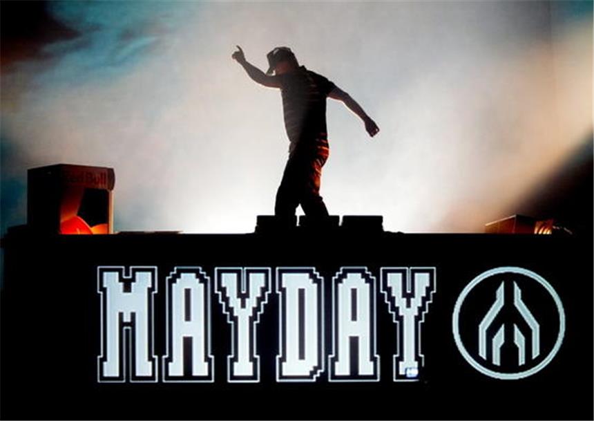 Mayday dieses Jahr größer denn je Mit „Spirit“ und Lichteffekten tanzen Raver in den Westfalenhallen jedes Jahr in den Mai.