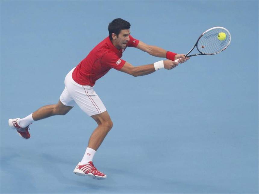 Nadal Nummer eins, aber Niederlage gegen Djokovic Mit starken Grundlinienschlägen kam Novak Djokovic zu Punkten. Foto: Rolex Dela Pena