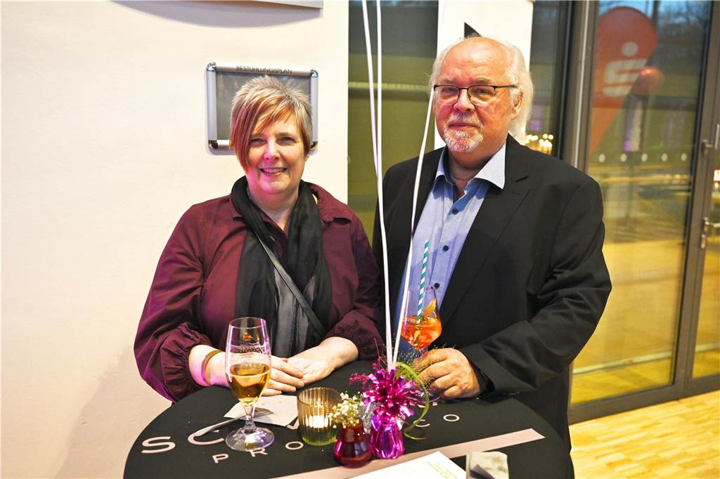 Gäste beim NRW-Schausteller-Empfang im Recklinghäuser Ruhrfestspielhaus.