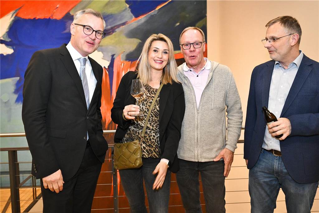 Gäste beim NRW-Schausteller-Empfang im Recklinghäuser Ruhrfestspielhaus.