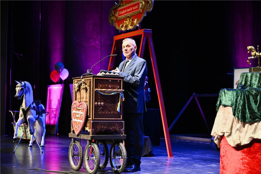Gäste beim NRW-Schausteller-Empfang im Recklinghäuser Ruhrfestspielhaus.