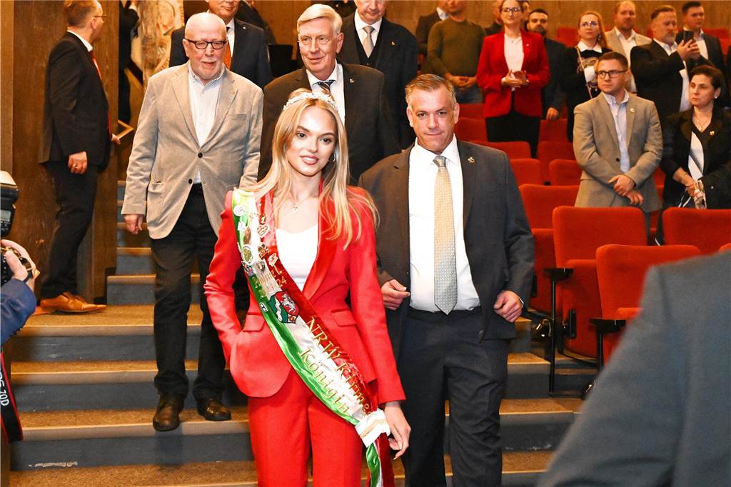 Gäste beim NRW-Schausteller-Empfang im Recklinghäuser Ruhrfestspielhaus.