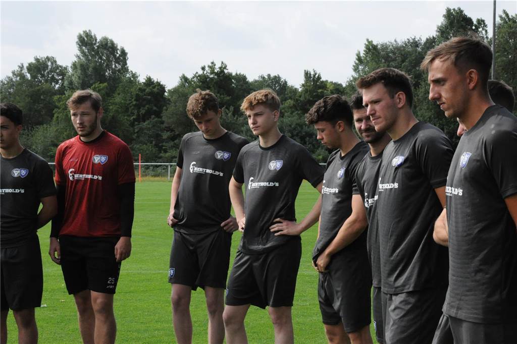 Mit vier externen Neuzugängen und vier Spielern aus der eigenen A-Jugend als Verstärkungen ist der TuS Haltern am See in die Vorbereitung auf die Westfalenliga-Saison 2023/24 gestartet.