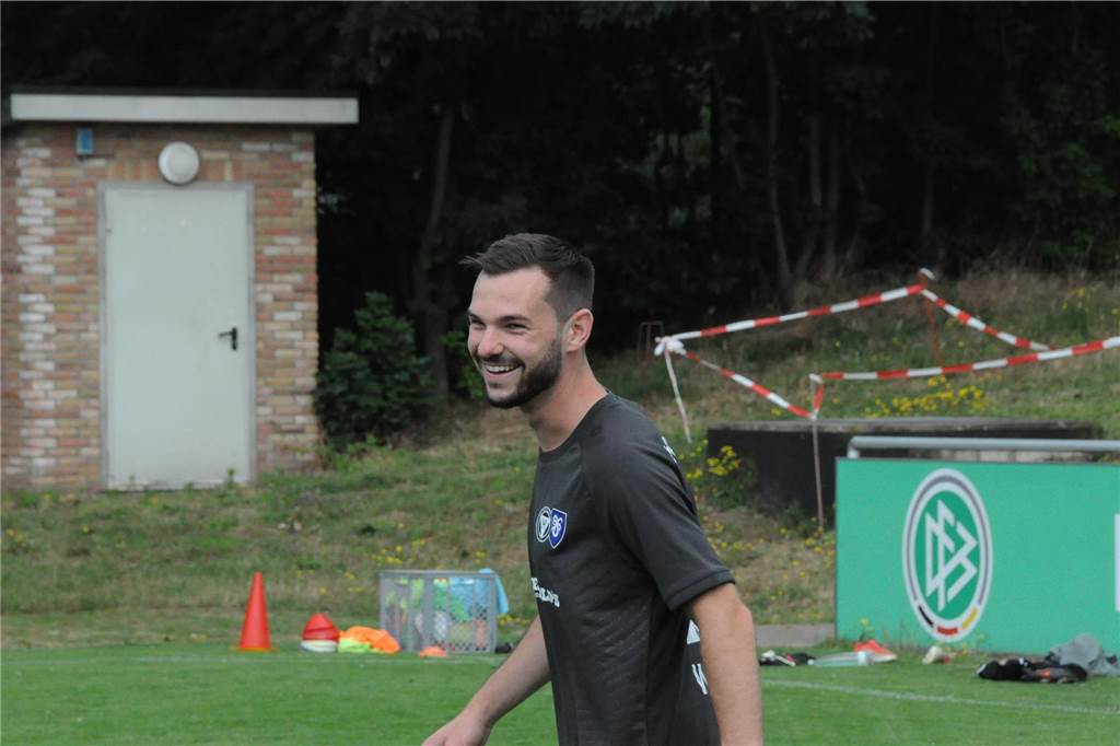 Mit vier externen Neuzugängen und vier Spielern aus der eigenen A-Jugend als Verstärkungen ist der TuS Haltern am See in die Vorbereitung auf die Westfalenliga-Saison 2023/24 gestartet.