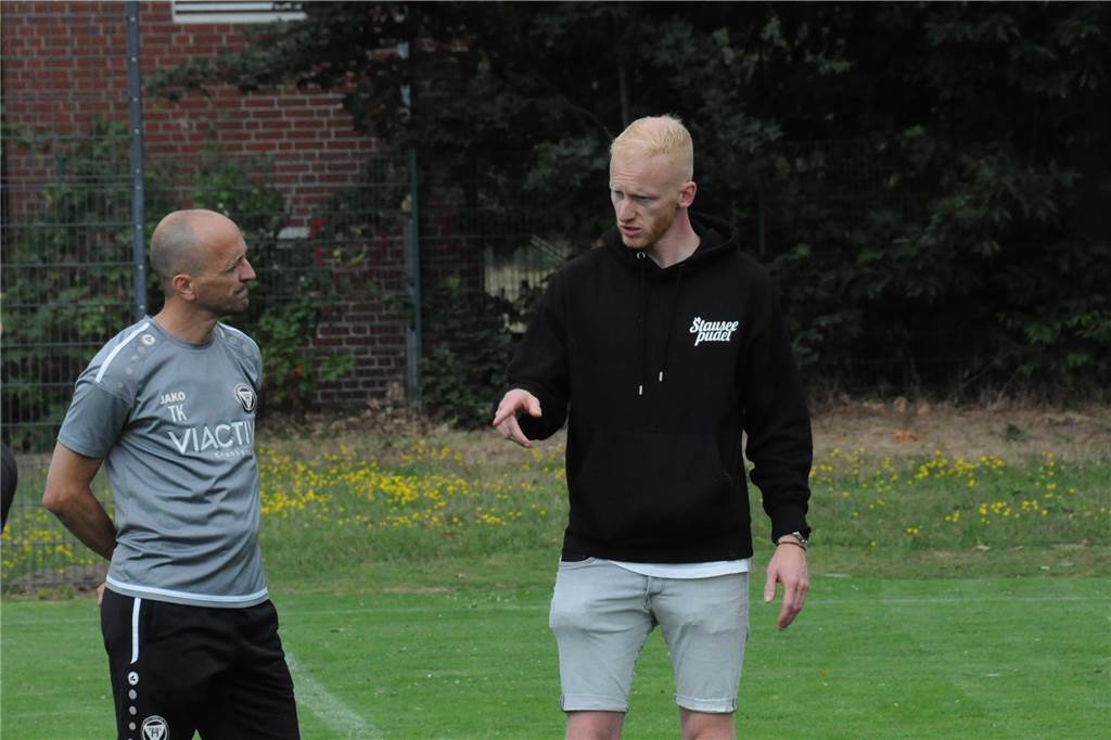 Mit vier externen Neuzugängen und vier Spielern aus der eigenen A-Jugend als Verstärkungen ist der TuS Haltern am See in die Vorbereitung auf die Westfalenliga-Saison 2023/24 gestartet.
