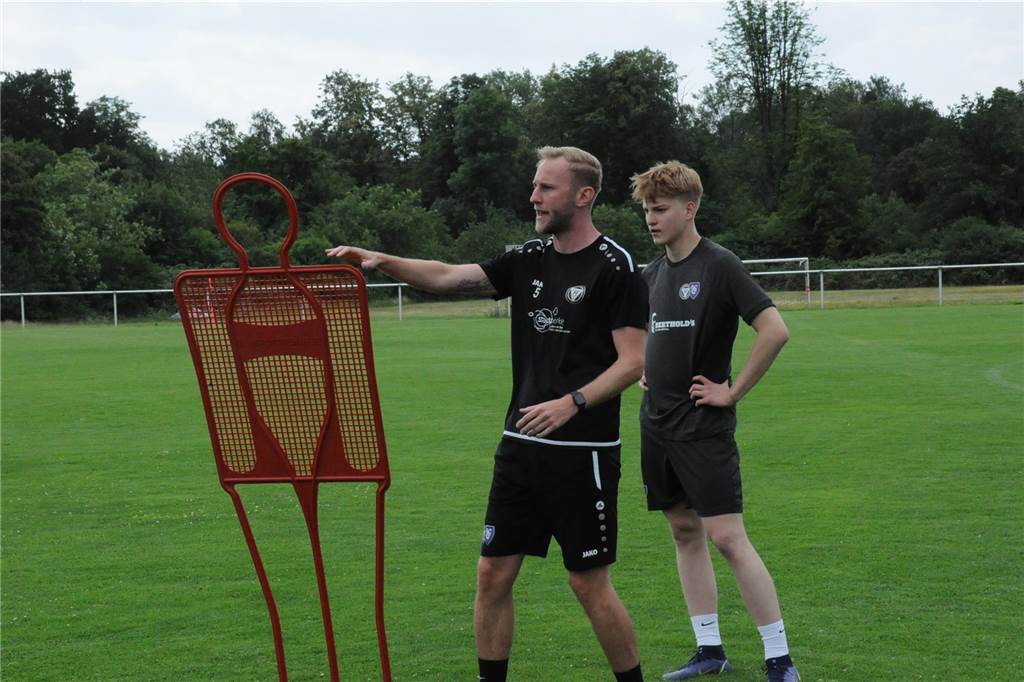 Mit vier externen Neuzugängen und vier Spielern aus der eigenen A-Jugend als Verstärkungen ist der TuS Haltern am See in die Vorbereitung auf die Westfalenliga-Saison 2023/24 gestartet.