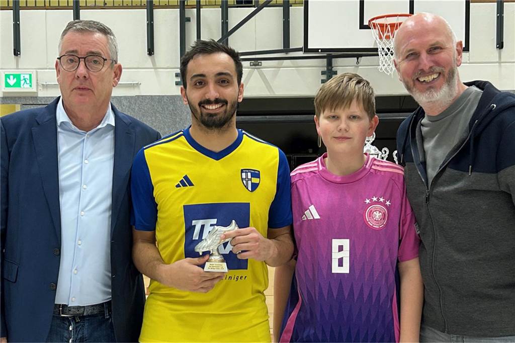 SpVgg Vreden dreht packendes Finale gegen GW Nottuln Mit zehn Turniertreffern krönte sich Bugra Günes zum besten Torschützen.
