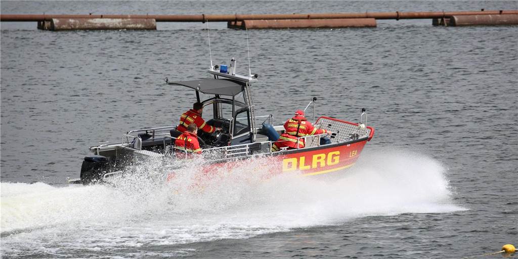 Sturm in Haltern: Segelboot gerät in der Stadtmühlenbucht in Seenot Mit zwei Booten rückte die DLRG Haltern am Donnerstagabend aus, um ein Segelboot in Seenot zu retten.