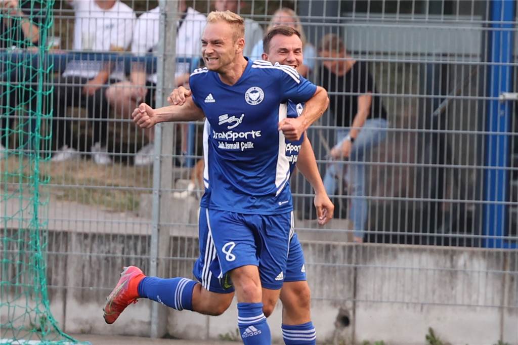 Duell zwischen FC Frohlinde und BW Huckarde endet mit „Spitzenreiter, Spitzenreiter!“-Rufen Mit zwei Toren war Huckardes Thomas Geiger, der einst für die Spvg Schwerin spielte, der Spielverderber für den FC Frohlinde.