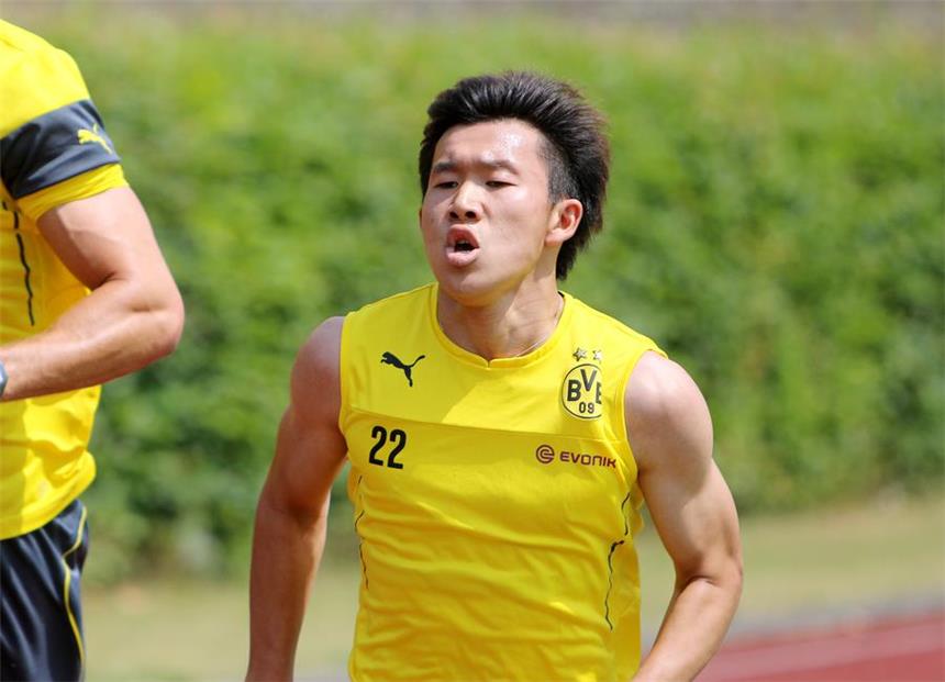 BVB II-Neuanfang mit Maruoka - Narey nach Paderborn Mitsuru Maruoka bleibt ein weiteres Jahr beim BVB.