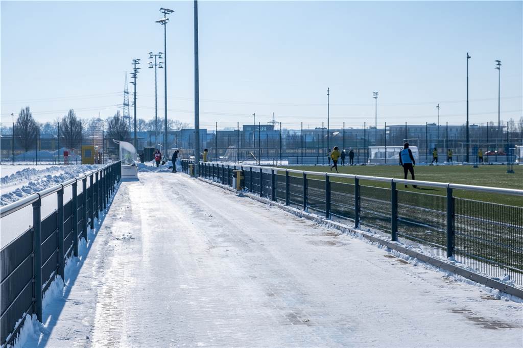 Nach Schneefall: BVB-U23 hat Kenntnis, ob Wiedenbrück-Spiel stattfindet Mittlerweile ist das Training wieder möglich.