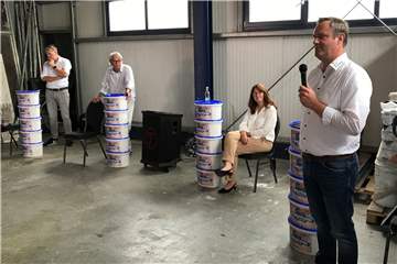 Moderator Thomas Steinhoff und die Kandidaten für das Bürgermeisteramt in Ahaus: Dietmar Eisele, Karola Voß und Dr. Michael Räckers (v.l.).