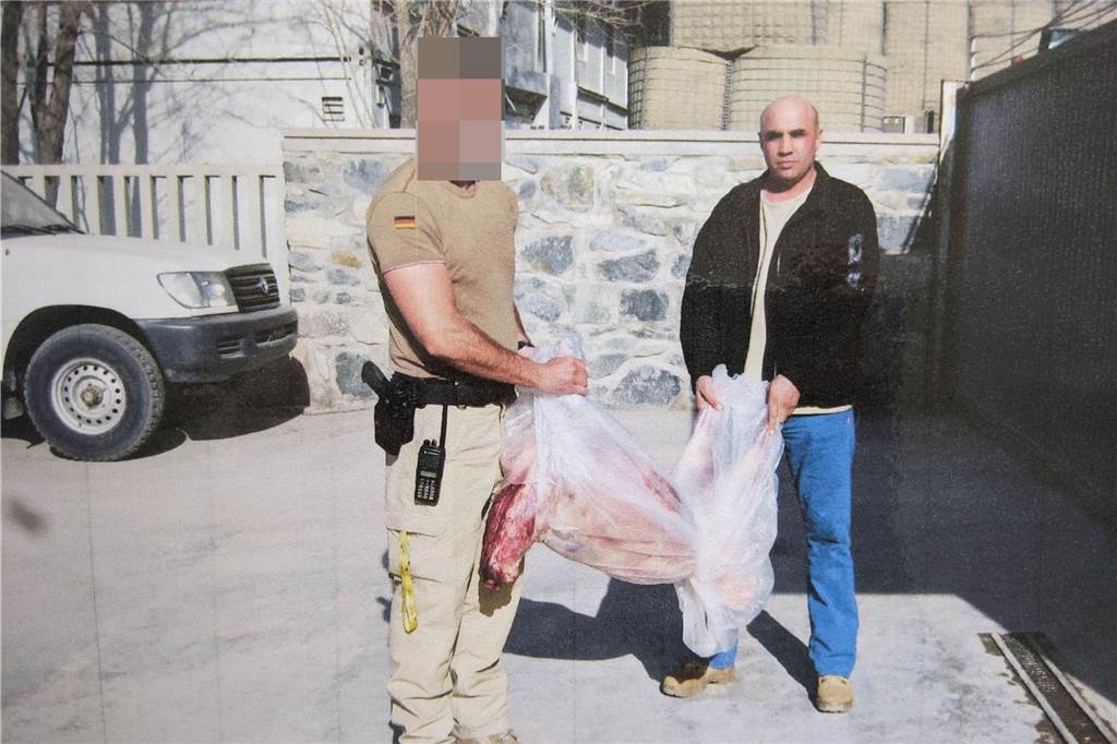 Ortskraft aus Afghanistan: Trotz Morddrohung kein Visum für heutigen Schwerter Mohammad Amin Durani arbeitete von 2003 bis 2015 für die deutsche Botschaft in Kabul. In dieser Zeit lernte er etwa 150 Deutsche kennen, sagt er.