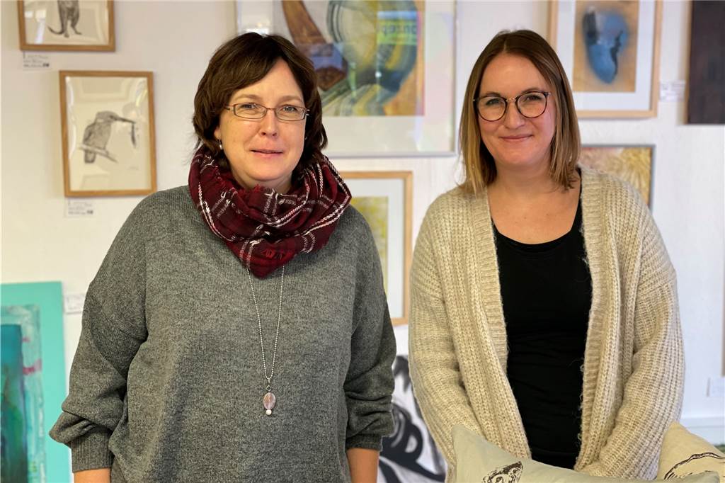 Kultur-Kita aus Hörde plant spannendes Projekt mit Dortmunder Künstlern Monika Driesner-Goerke (l.) und Linda Riemenschneider (r.) freuen sich auf das gemeinsame Projekt ihrer Kultur-Kita mit dem Kulturladen Hörde.