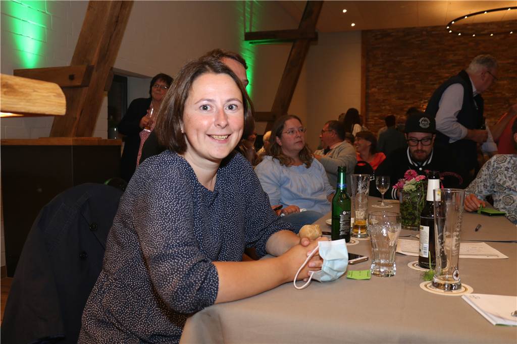 Thomas Stohldreier wird neuer Bürgermeister, CDU verliert absolute Mehrheit Monika Verspohl (SPD) nahm ihre Niederlage sportlich.