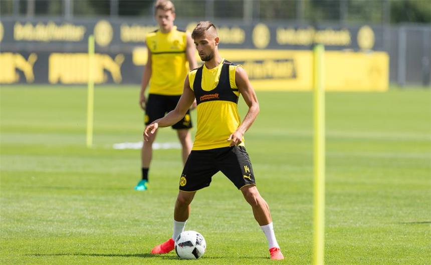 Moritz Leitner steht vor Wechsel zu Lazio Rom Moritz Leitner (30. Juni 2017).