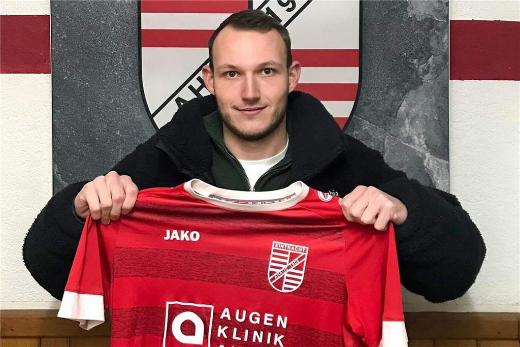 Eintracht Ahaus holt Bezirksliga-Leistungsträger Moritz Wagner trägt künftig das Trikot der Eintracht.