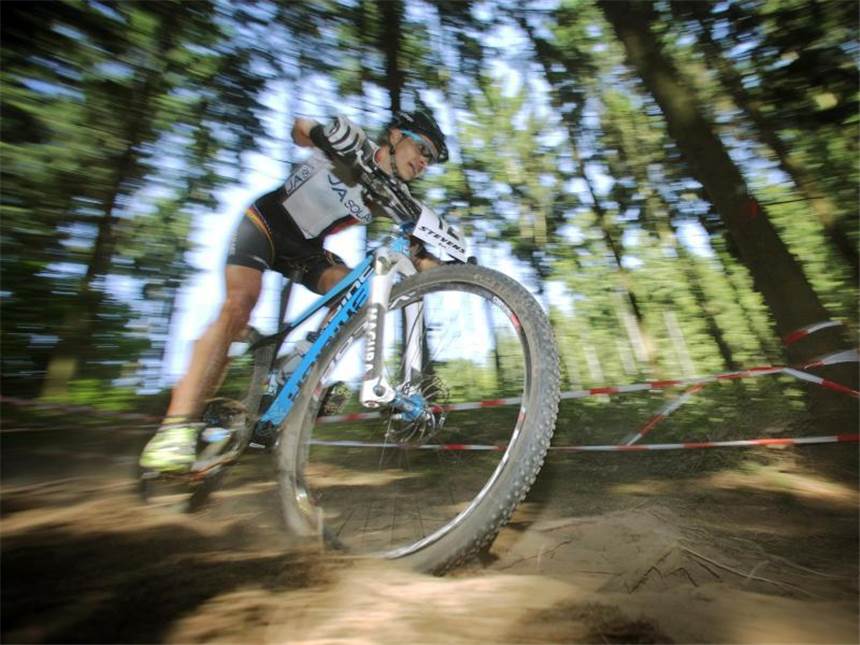 Mountainbike-Fahrerin Spitz holt WM-Silber Mountainbikerin Sabine Spitz in Aktion. Foto: Fredrik von Erichsen